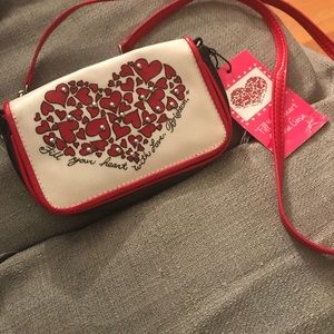 Brighton Fill your Heart ❤️Media Case NWT